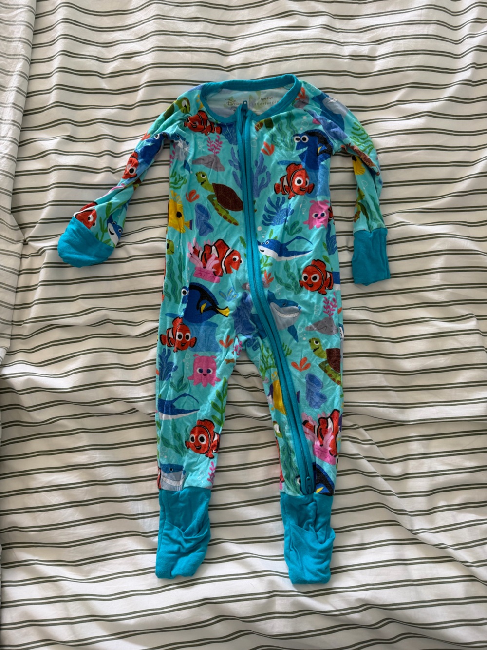 Little sleepies Disney Finding Nemo zippy 3-6 month